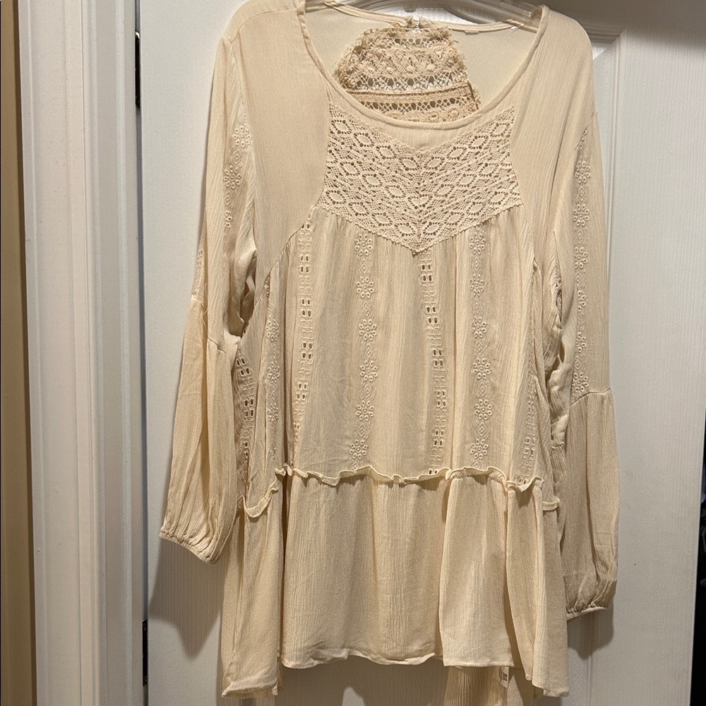 Elegant Bobo Cream Lace Detail Women's Top